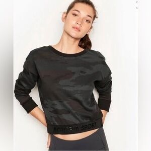 Victoria Secret Sport Camo Cropped Activewear Sweatshirt- Small